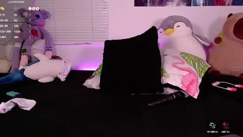 Angel   help me with 100 thumbs up online show from 01/11/25, 11:46