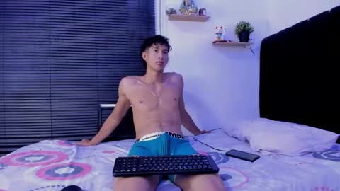 Snapshot of angel_boy0 chatting on 05/14/26, 06:42 angel_boy0 online show from 05/14/26, 06:42