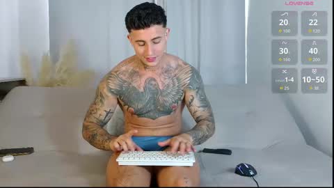 angel_boy01 online show from 04/24/26, 04:31