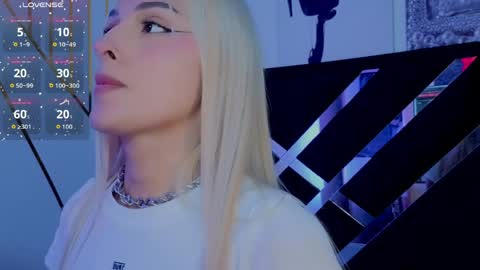 Snapshot of angel_dragun chatting on 05/06/26, 03:13 Angel-dragun online show from 05/06/26, 03:13