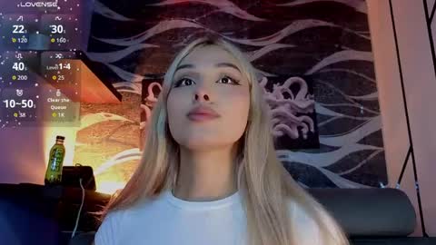 Snapshot of angel_dragun chatting on 05/19/26, 04:08 Angel-dragun online show from 05/19/26, 04:08
