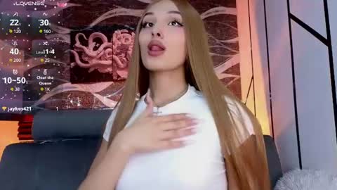 Snapshot of angel_dragun chatting on 06/10/26, 03:39 Angel-dragun online show from 06/10/26, 03:39
