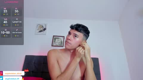 ngel Esteban  online show from 10/22/25, 06:40