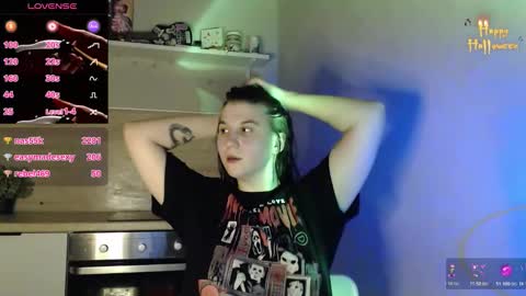 Angel online show from 10/30/25, 02:51