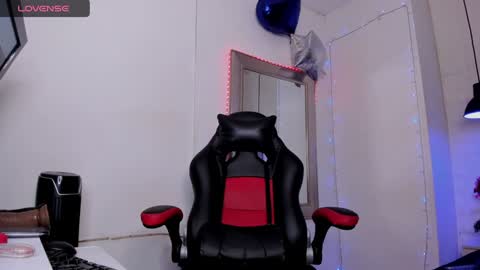 angel hardy online show from 01/18/25, 12:04