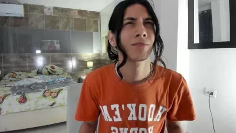 Snapshot of angel_hasss chatting on 11/10/25, 08:30 Angel of your dreams online show from 11/10/25, 08:30
