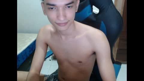 Angel online show from 12/31/24, 11:49