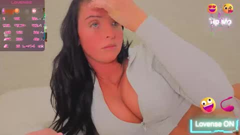 angel_ique online show from 03/10/26, 02:27