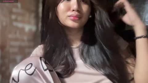 Snapshot of angel_kianna chatting on 02/22/25, 02:41 callmekianna online show from 02/22/25, 02:41