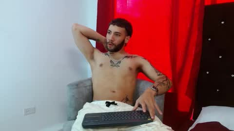 Snapshot of angel_kyrozz chatting on 10/17/25, 07:27 angel_kyrozz online show from 10/17/25, 07:27