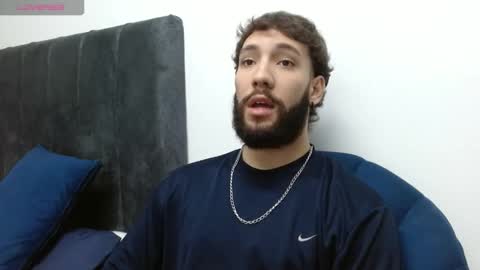 angel_kyrozz online show from 12/19/25, 01:12