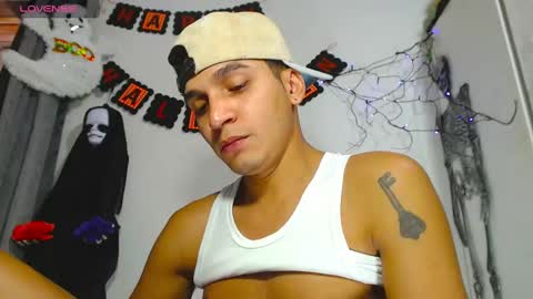 Angel online show from 10/21/25, 07:47