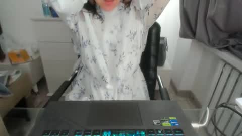 Snapshot of angel_lee__ chatting on 01/25/25, 04:13 angel_lee__ online show from 01/25/25, 04:13