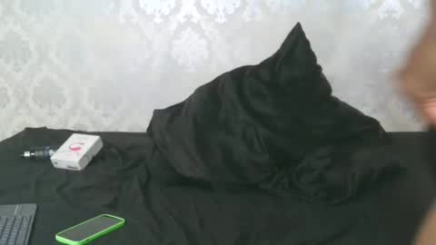 Snapshot of angel_lein chatting on 02/21/25, 05:02 Angel Lein online show from 02/21/25, 05:02
