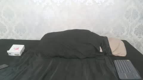Snapshot of angel_lein chatting on 10/14/25, 05:25 Angel Lein online show from 10/14/25, 05:25