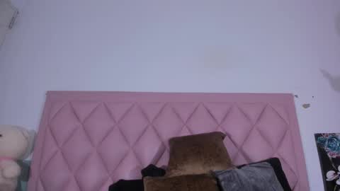 Angel  online show from 01/10/25, 04:44