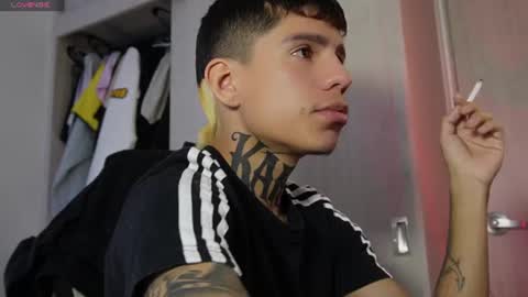 angel_luna0 online show from 06/22/26, 01:41