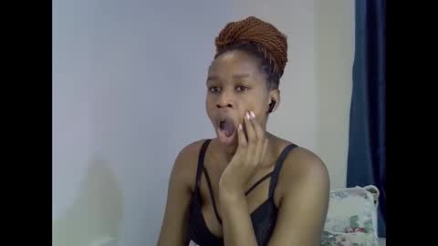 angel_mia5 online show from 04/20/26, 10:07