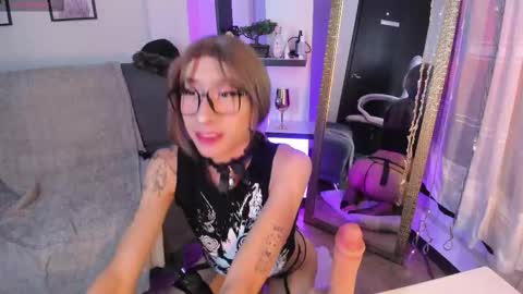 Angel online show from 03/28/26, 04:56