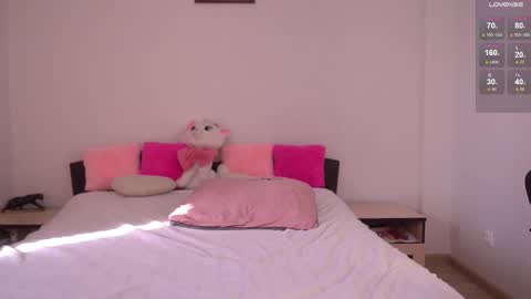 Snapshot of angel_quincy chatting on 03/18/26, 05:43 angel_quincy online show from 03/18/26, 05:43