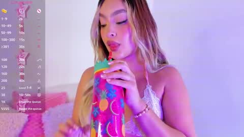 Snapshot of angel_rizzo_ chatting on 03/02/25, 01:47 Angel online show from 03/02/25, 01:47