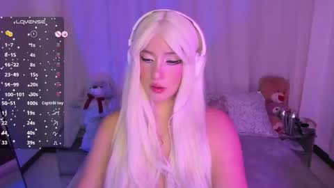 Snapshot of angel_rouse_1 chatting on 07/26/26, 03:04 Angel online show from 07/26/26, 03:04