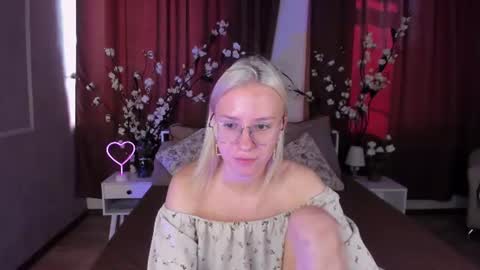 Snapshot of angel_tessa chatting on 06/22/26, 05:48 Angelica online show from 06/22/26, 05:48