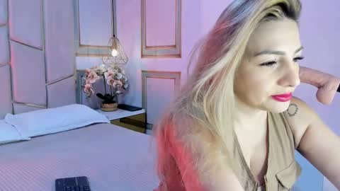 Angel  online show from 01/06/26, 06:22