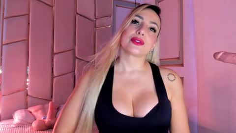 Angel  online show from 03/28/26, 04:17