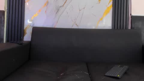 angel_villareal_ online show from 02/02/26, 04:00