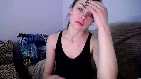 Snapshot of angel_zoe77 chatting on 01/21/25, 11:13 Zoe online show from 01/21/25, 11:13