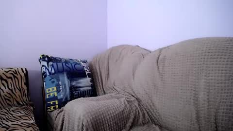 Snapshot of angel_zoe77 chatting on 03/12/25, 09:12 Zoe online show from 03/12/25, 09:12