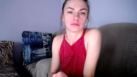 Snapshot of angel_zoe77 chatting on 10/06/25, 08:12 Zoe online show from 10/06/25, 08:12