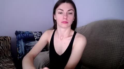 Snapshot of angel_zoe77 chatting on 10/25/25, 12:02 Zoe online show from 10/25/25, 12:02