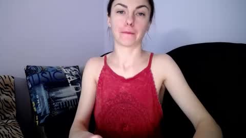 Snapshot of angel_zoe77 chatting on 12/16/25, 09:36 Zoe online show from 12/16/25, 09:36