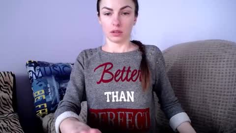 Snapshot of angel_zoe77 chatting on 02/04/26, 10:10 Zoe online show from 02/04/26, 10:10