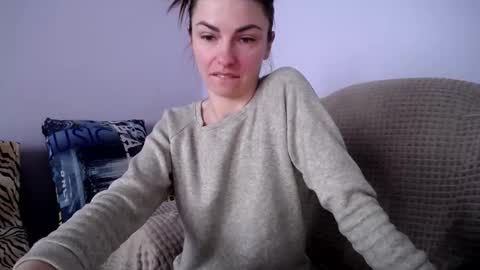 Snapshot of angel_zoe77 chatting on 02/19/26, 10:11 Zoe online show from 02/19/26, 10:11