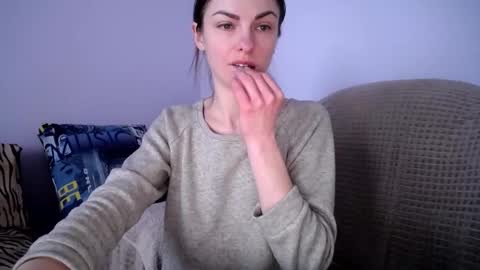 Snapshot of angel_zoe77 chatting on 03/04/26, 10:54 Zoe online show from 03/04/26, 10:54