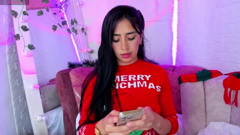 Snapshot of angela_black_hair chatting on 12/15/24, 10:58 Angela black hair online show from 12/15/24, 10:58
