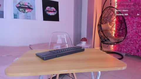 A N G E LA.  online show from 09/27/25, 03:44