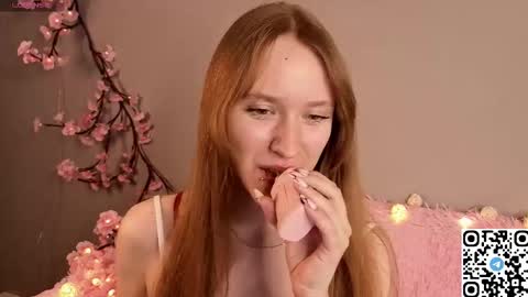 Angela online show from 01/19/26, 07:34