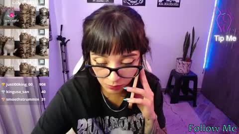 Snapshot of angela_lauren chatting on 02/14/25, 03:00 Angela online show from 02/14/25, 03:00