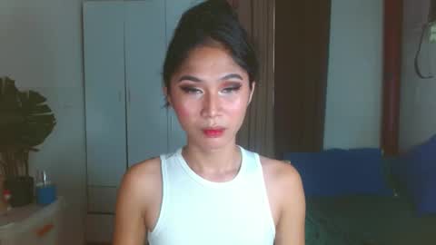 Snapshot of angela_mccollins chatting on 12/03/24, 01:30 angela online show from 12/03/24, 01:30