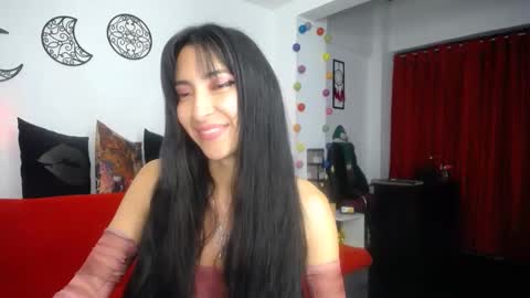 Snapshot of angela_mis chatting on 12/11/24, 11:54 Angela online show from 12/11/24, 11:54