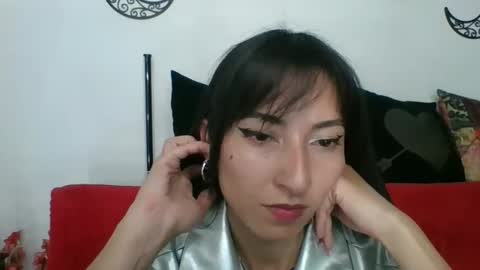Snapshot of angela_mis chatting on 12/25/24, 01:20 Angela online show from 12/25/24, 01:20