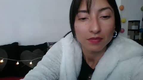 Snapshot of angela_mis chatting on 12/26/24, 02:22 Angela online show from 12/26/24, 02:22