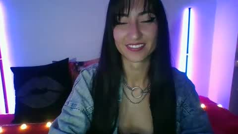 Snapshot of angela_mis chatting on 12/27/24, 12:29 Angela online show from 12/27/24, 12:29