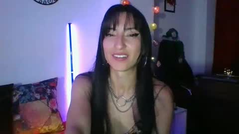 Snapshot of angela_mis chatting on 12/27/24, 04:04 Angela online show from 12/27/24, 04:04