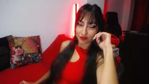 Snapshot of angela_mis chatting on 01/20/25, 10:59 Angela online show from 01/20/25, 10:59