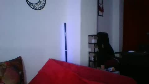Snapshot of angela_mis chatting on 01/27/25, 11:22 Angela online show from 01/27/25, 11:22
